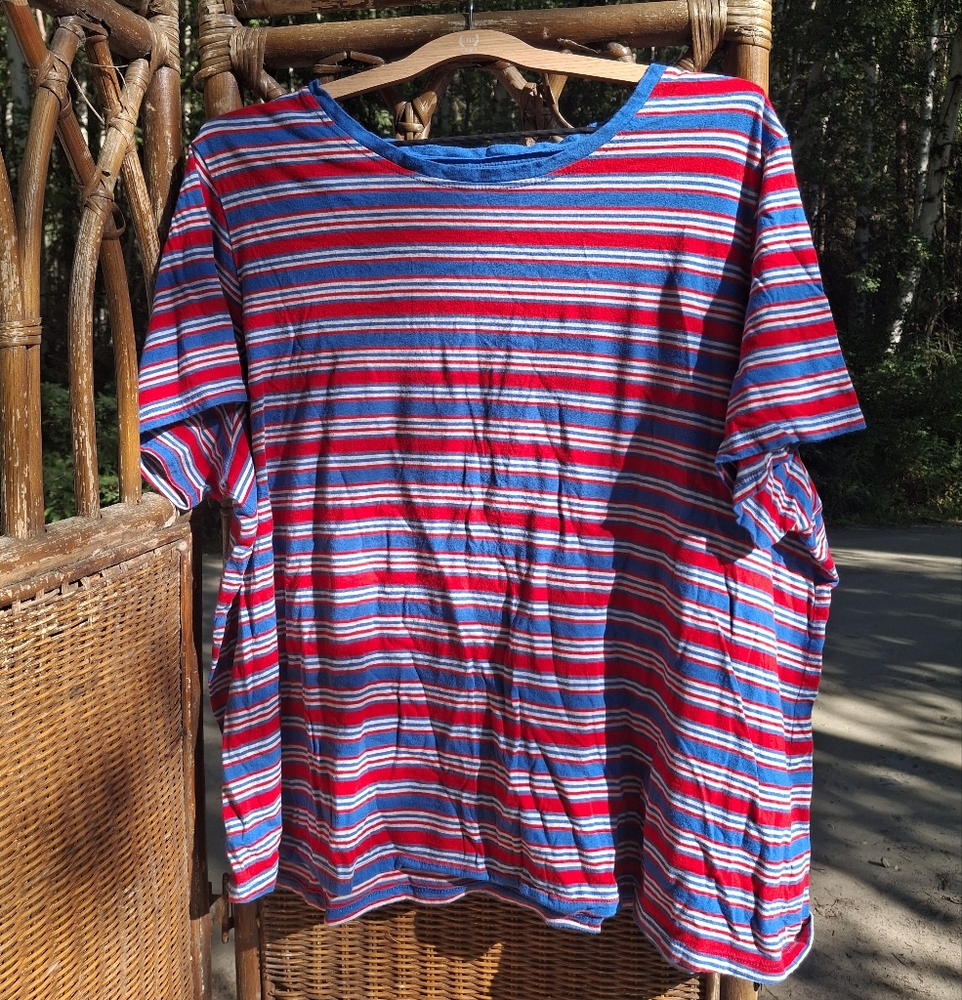 dip Woman's Striped Red and Blue Tee